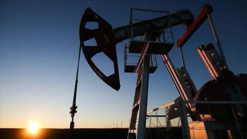 ارتفاع أسعار النفط وبرنت يسجل 83.24 دولارا للبرميل