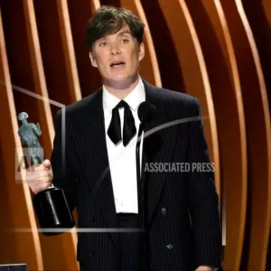 جوائز نقابة ممثلي الشاشة في هوليوود: فيلم " أوبنهايمر" عن مخترع القنبلة الذرية يحصد أعلى وسام