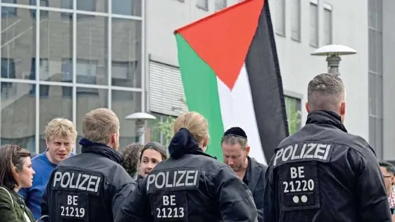 "مؤتمر فلسطين" يصدر بيانا شديد اللهجة ويتهم ألمانيا بالتواطؤ مع الاحتلال