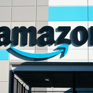 شركة Amazon تحتل مكان Walgreens على مؤشر داو جونز الصناعي