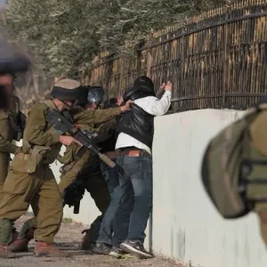 قوات الاحتلال تعتقل (15) فلسطينيا من الضفة وارتفاع عدد المعتقلين إلى (8495) معتقلا