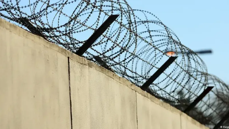 رواية لسجين فلسطيني لدى إسرائيل تفوز بجائزة "بوكر" العربية