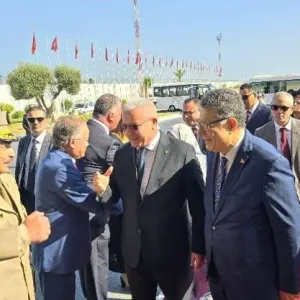 رئيس المجلس الشعبي الوطني يحل بتونس
