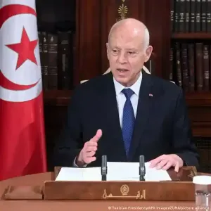 تونس.. سعيّد يقيل وزيري الداخلية والشؤون الاجتماعية