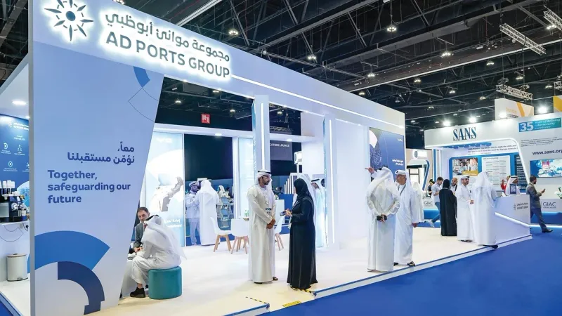 الشركات الإماراتية تستعرض ابتكاراتها الأمنية في «آيسنار»