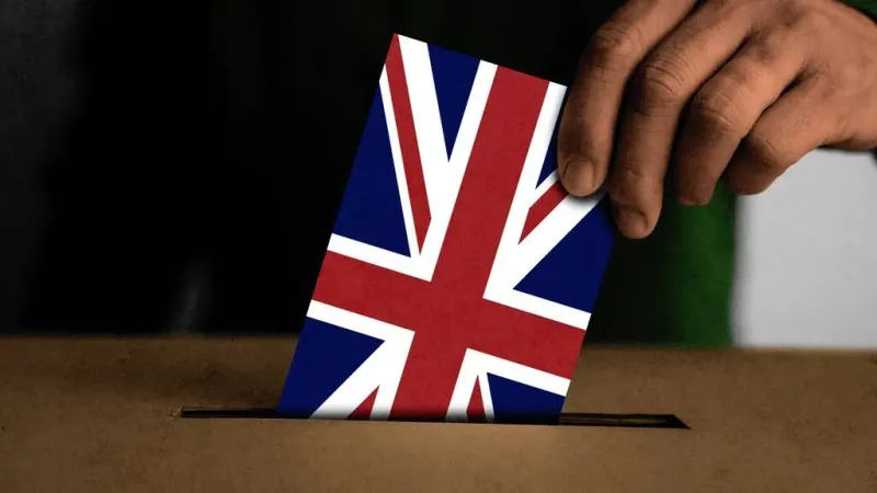 انطلاق الانتخابات البريطانية وسط توقعات بانتهاء عهد حزب المحافظين