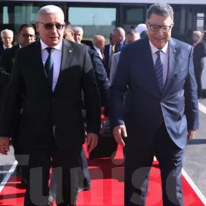 رئيس المجلس الشعبي الوطني الجزائري يصل الى تونس