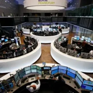 الأسهم الأوروبية تغلق على ارتفاع طفيف.. ودويتشه بنك يتكبد 8.6%