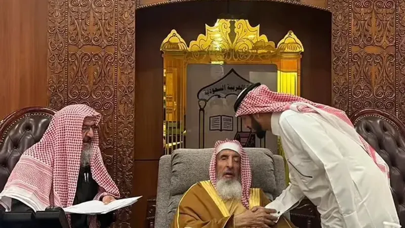 مفتي عام المملكة يستقبل منسوبي الرئاسة وأصحاب الفضيلة المهنئين بحلول شهر رمضان المبارك المبارك