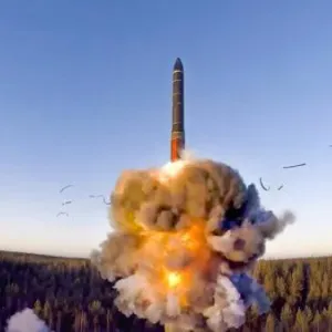 واشنطن: على الصين وروسيا الالتزام بسيطرة البشر فقط على الأسلحة النووية
