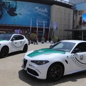 شرطة دبي تضم سيارتي "ألفا روميو" إلى أسطولها