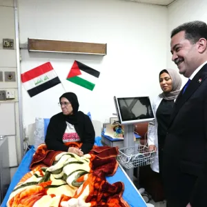 السوداني يتفقد الجرحى الفلسطينيين الراقدين بمدينة الطب في بغداد