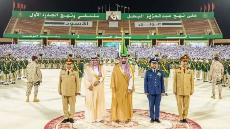 وزير الدفاع لطلبة كلية الملك عبدالعزيز الحربية: أسأل الله أن تكونوا درعًا حصينًا للوطن