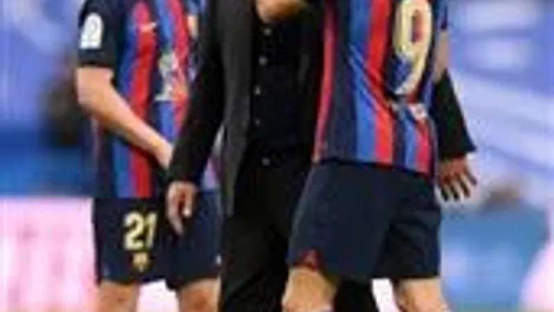 ليفاندوفسكي مشيداً بكارلو أنشيلوتي: في ريال مدريد يتبعونه بشكل أعمى