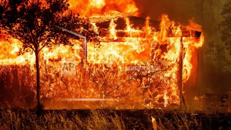 فيديو. حرائق مستعرة في شمال كاليفورنيا وإجلاء الآلاف عن منازلهم