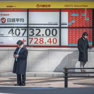مؤشر نيكي الياباني يلامس مستويات قياسية جديدة مع ارتفاع التضخم