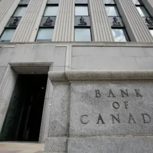 بنك كندا يقرر أول خفض في أسعار الفائدة منذ مارس 2022