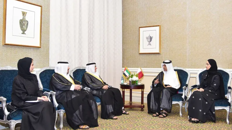 وزير العمل يجتمع مع عدد من الوزراء المشاركين في "حوار الدوحة" حول انتقال العمالة #جريدة_العرب | #قطر | #حوار_الدوحة