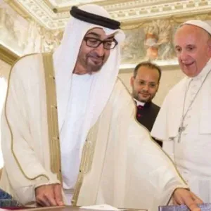 البابا فرنسيس يشيد بجهود محمد بن زايد: مبادراته القيّمة ترسخ قيم الأخوة الإنسانية