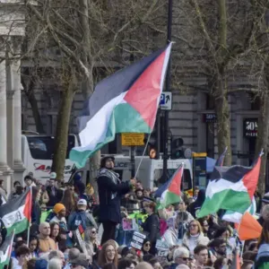 اعتصام أمام البرلمان البريطاني للمطالبة بوقف تصدير الأسلحة لـ"إسرائيل"