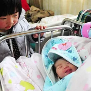 انخفاض الولادات في اليابان إلى مستوى «خطر»