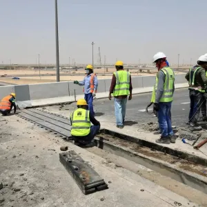 السعودية تحظر العمل تحت الشمس اعتباراً من السبت