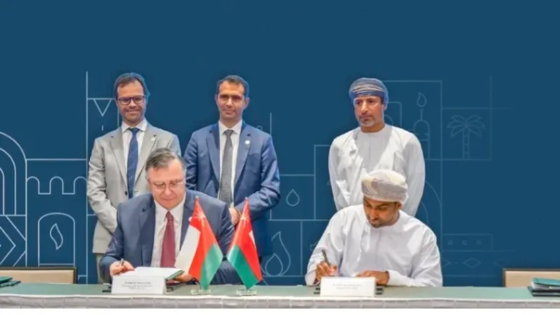 سلطنة عمان تزود شركة توتال إنيرجيز بالغاز الطبيعي المسال لمدة 10 سنوات