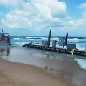 "سنتكوم": الأمواج العاتية ضربت سفن المساعدات الأمريكية قبالة غزة