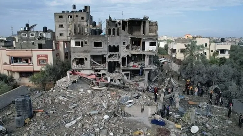 ارتفاع حصيلة الشهداء في غزة إلى 34،097 شهيدًا