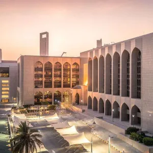 مصرف الإمارات المركزي يسمح بتأجيل سداد القروض الشخصية والسيارات 6 أشهر