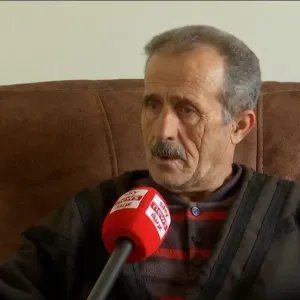 سبعيني لبناني يرفض مغادرة منزله رغم القصف الإسرائيلي