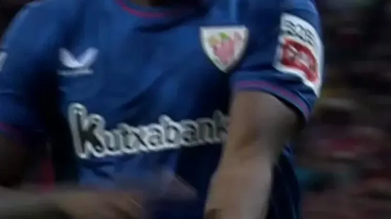 نيكو ويليامز نجم أتليتك بلباو تعرض لهتافات عنصرية خلال مباراة أتليتكو مدريد   الشاب الإسباني الصغير احتفل بهذه الطريقة