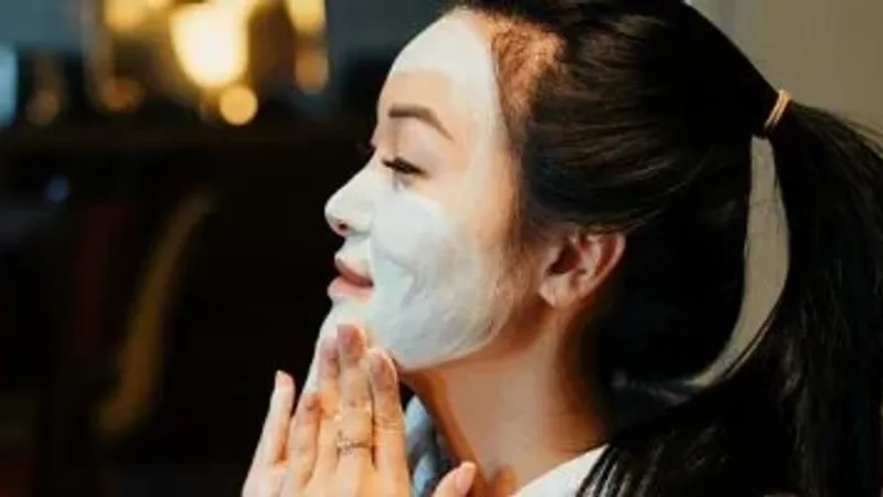 وصفات طبيعية لتنظيف الوجه ومناسبة لجميع أنواع البشرة.. خطواتها بسيطة