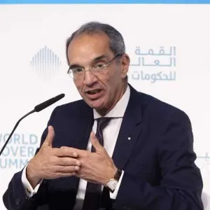 وزير الاتصالات: اتفاق مع إيطاليا على إقامة مركز للذكاء الاصطناعى فى مصر