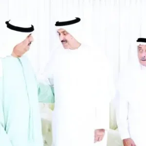 صقر غباش والشيوخ يعزّون بوفاة خالد بن سعود