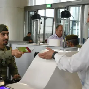 جوازات مطار الأمير محمد بن عبدالعزيز تستقبل أولى رحلات ضيوف الرحمن من إيران