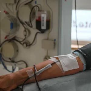 ما هي فوائد التبرع بالدم للمتبرع والمتلقي؟
