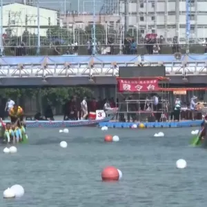 فيديو. مهرجان سباق قوارب التنين التقليدية في تايوان