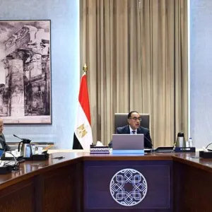 رئيس الوزراء المصري يناقش سُبل تنمية سوق الأوراق المالية وتحصيل ضريبة الأرباح الرأسمالية بدءاً من الموسم الضريبي مارس وأبريل 2025