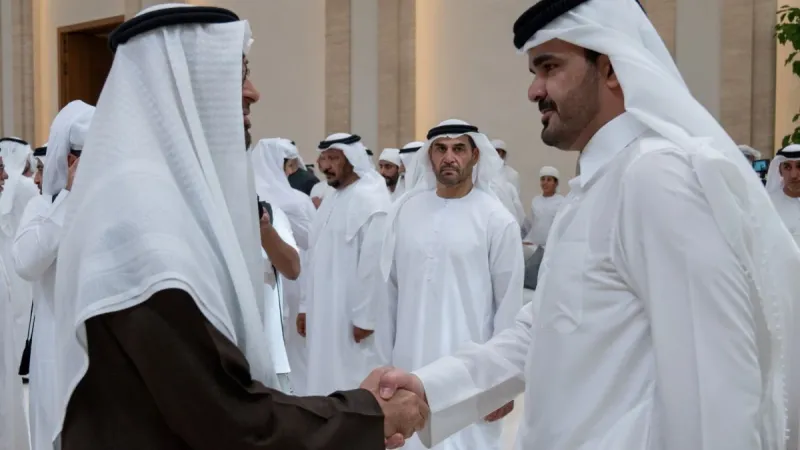 الشيخ جوعان بن حمد ينقل تعازي سمو الأمير إلى رئيس الإمارات