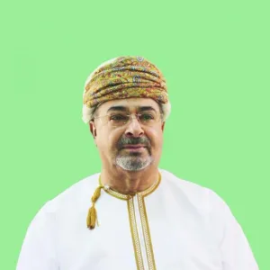 جريدة الرؤية تنعى الكاتب الصحفي حمد العلوي