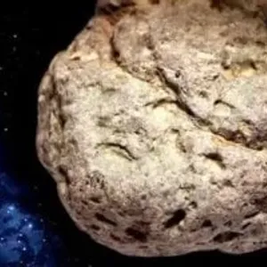 كيف أثرت مخاطر الفضاء على الكويكب ريوجو؟