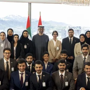 رئيس الدولة يلتقي الطلبة الإماراتيين في كوريا الجنوبية