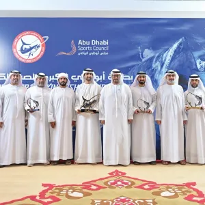 أحمد بن حمدان يتوِّج الفائزين في بطولة أبوظبي الكبرى لصيد الكنعد