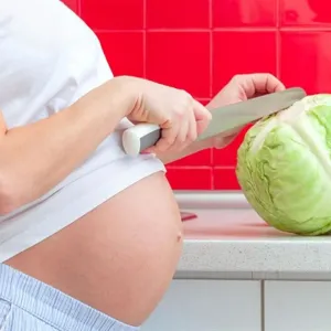 ماذا يحدث للحامل عند تناول الكرنب؟