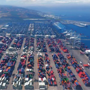 تجاوز 8 ملايين حاوية.. لأول مرة ميناء طنجة المتوسط يحتل المرتبة 19 بين موانئ الحاويات في العالم