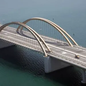 ‏ازدحام على جسر الشيخ خليفة بن سلمان باتجاه الحد إثر حادث مروري