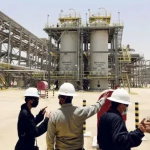قفزة بأسعار النفط بعد قرار السعودية برفع سعر الخام