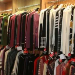 أفضل مكان لشراء الملابس بأسعار متوسطة.. الجاكيت يبدأ من 75 جنيها