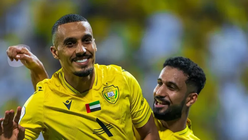 المغربي سفيان البوفتيني يتوج بلقب الدوري الإماراتي